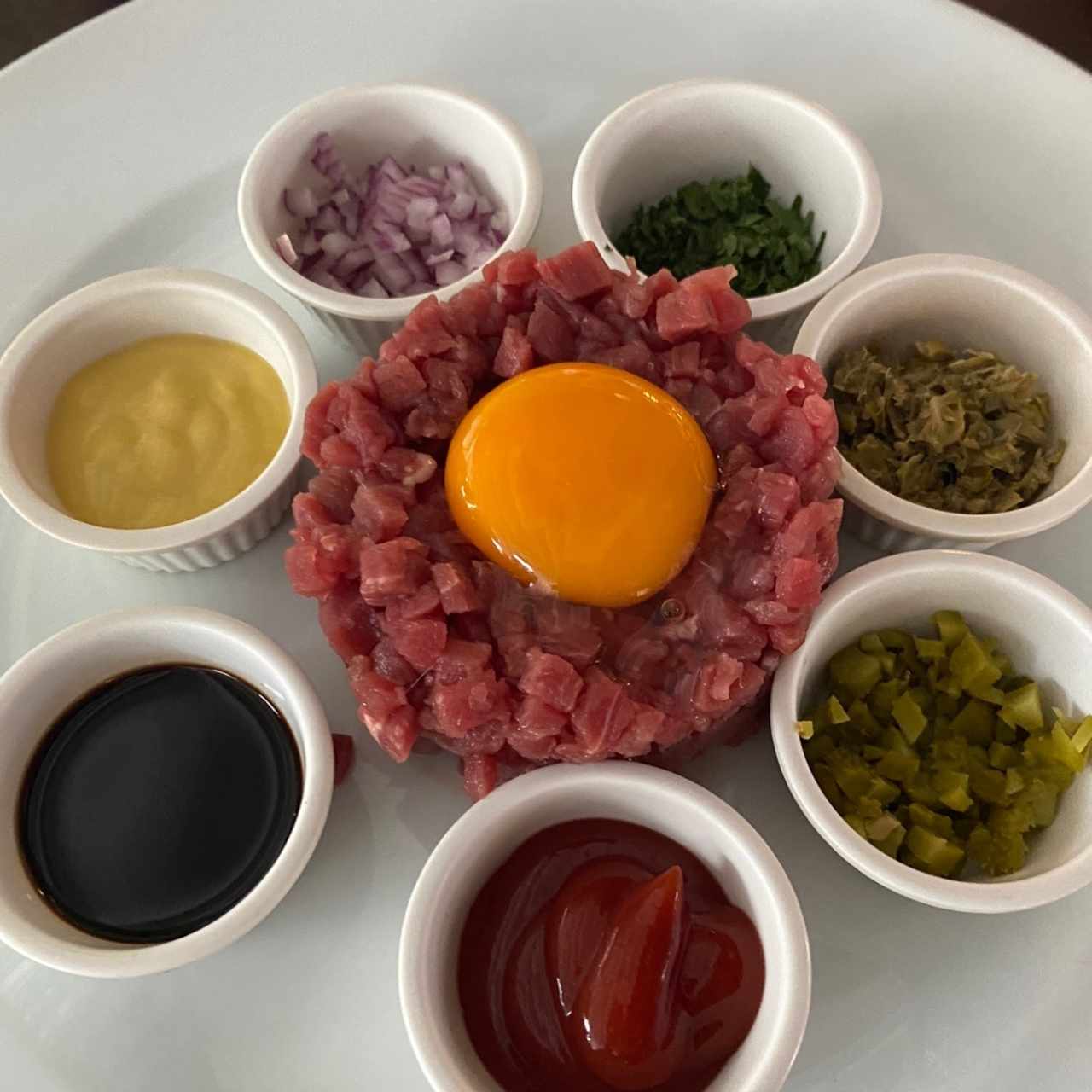 Tartare de Boeuf, Frites Rustiques