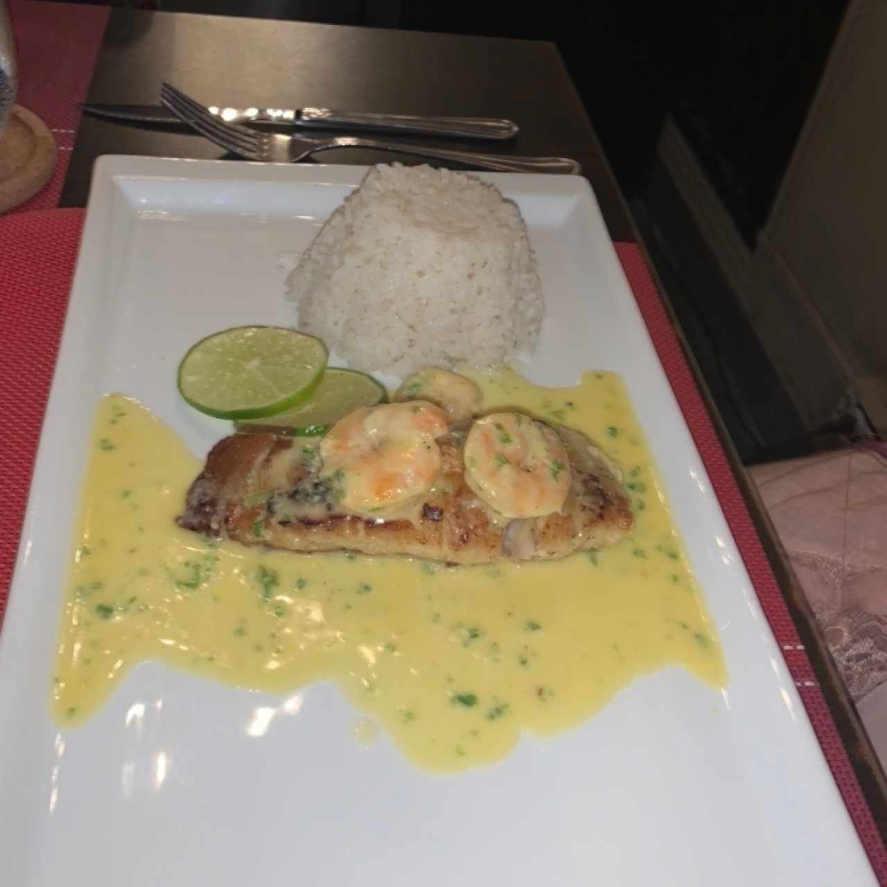 Filet de Corvina aux Crevettes