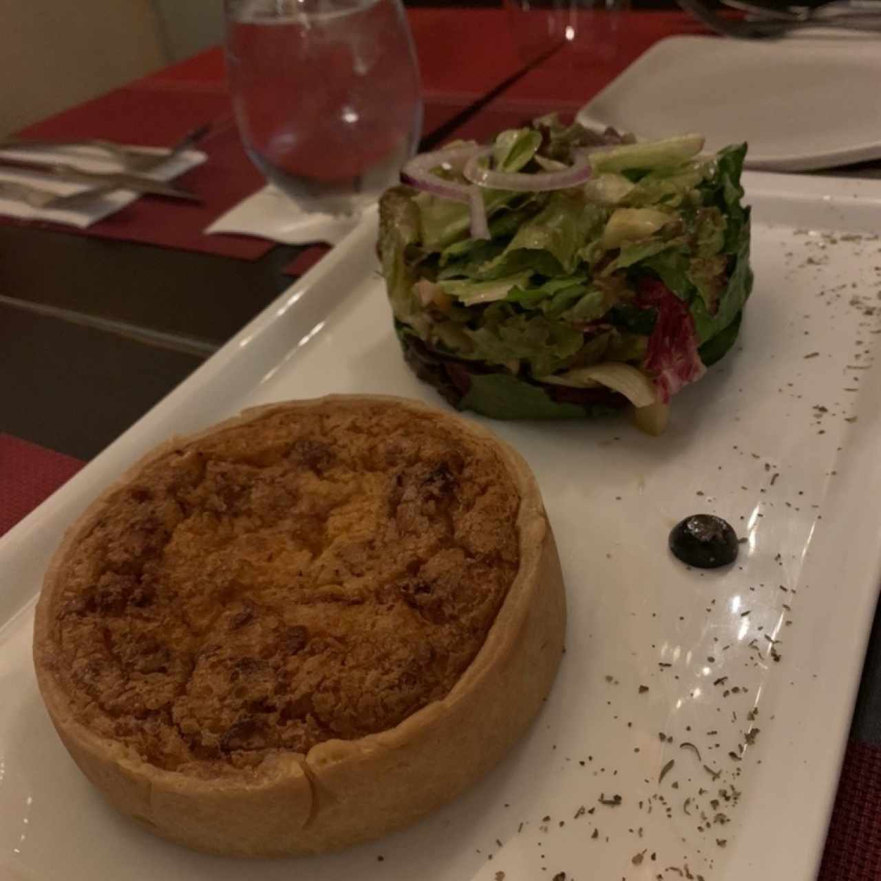 Quiche lorraine et salade