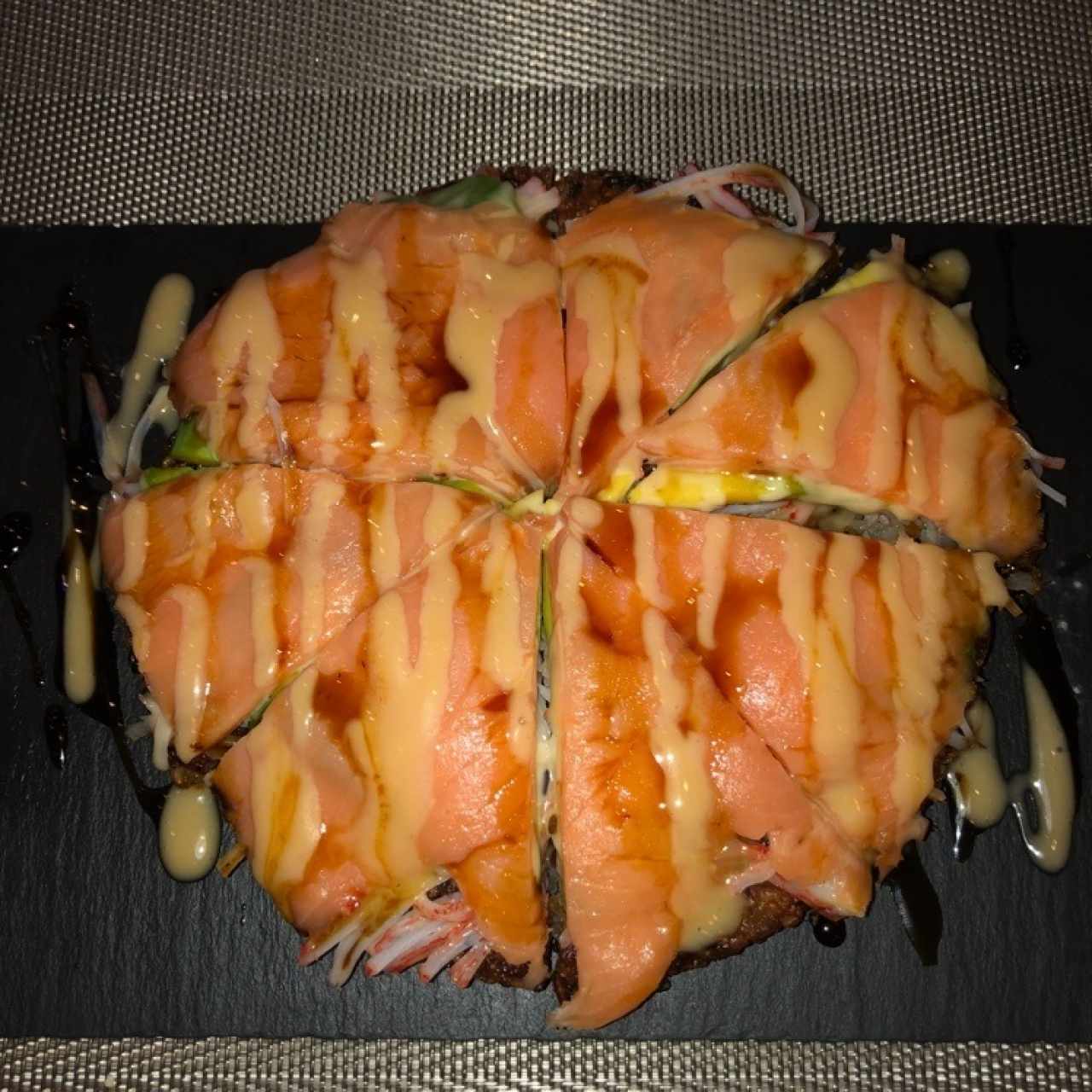 Sushi pizza