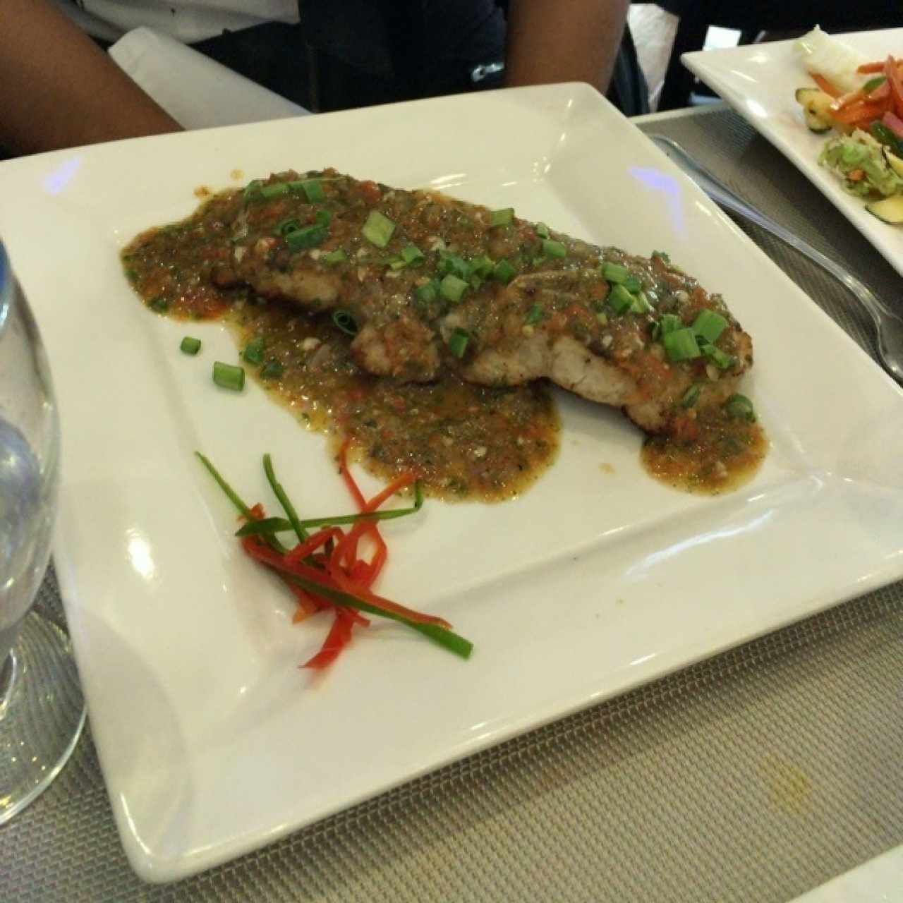 Corvina al ajillo