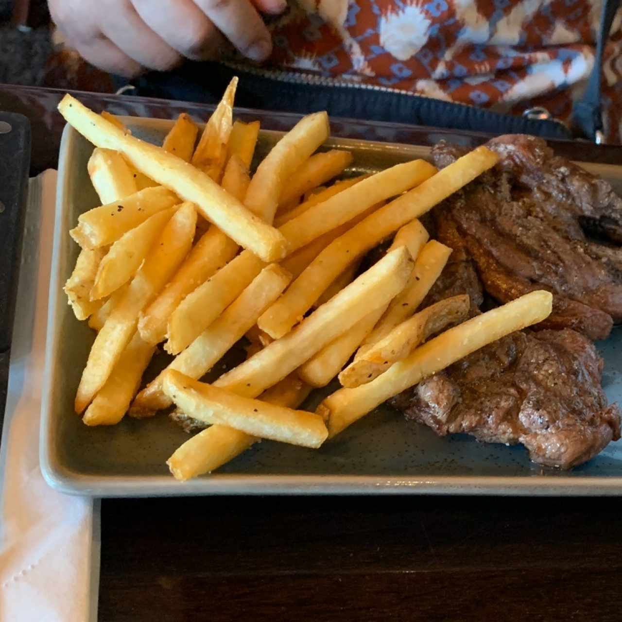 Texas Steak con Papas Fritas