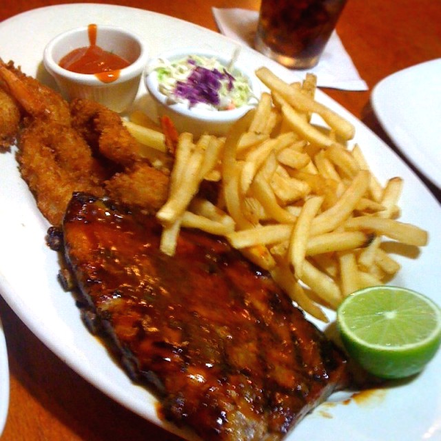 ST. Louis Ribs with Miami South Fried Shrimps