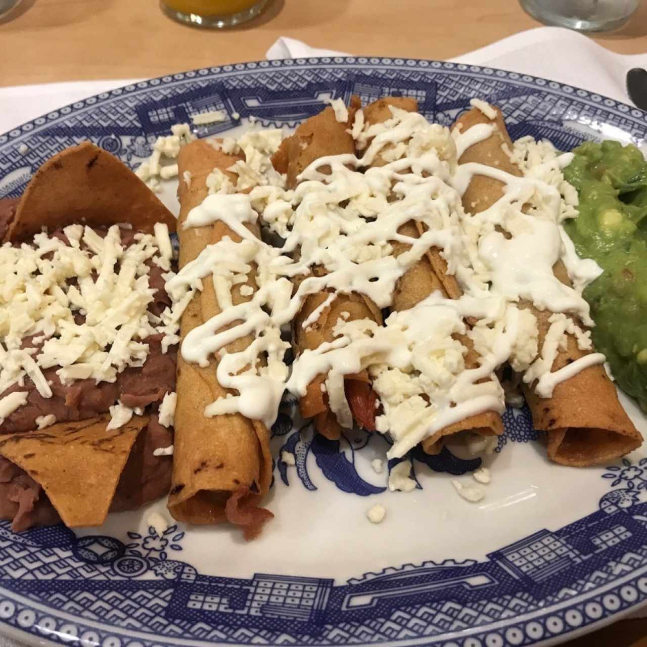 Flautas de pollo