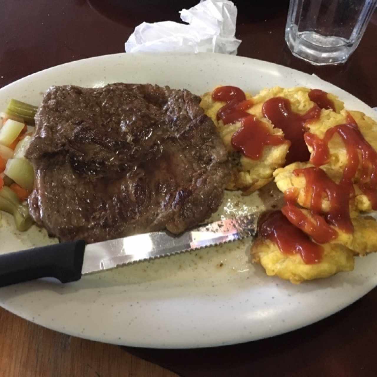 churrasco con patacones 