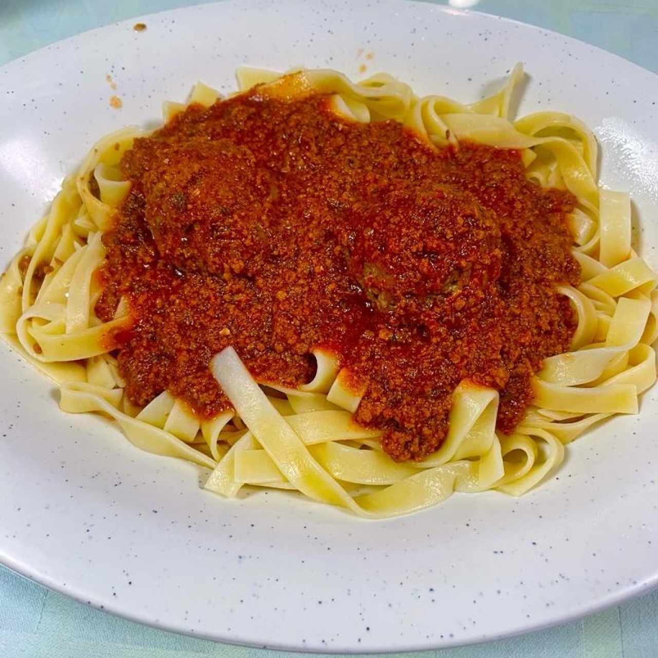 Fettucini s la Boloñesa