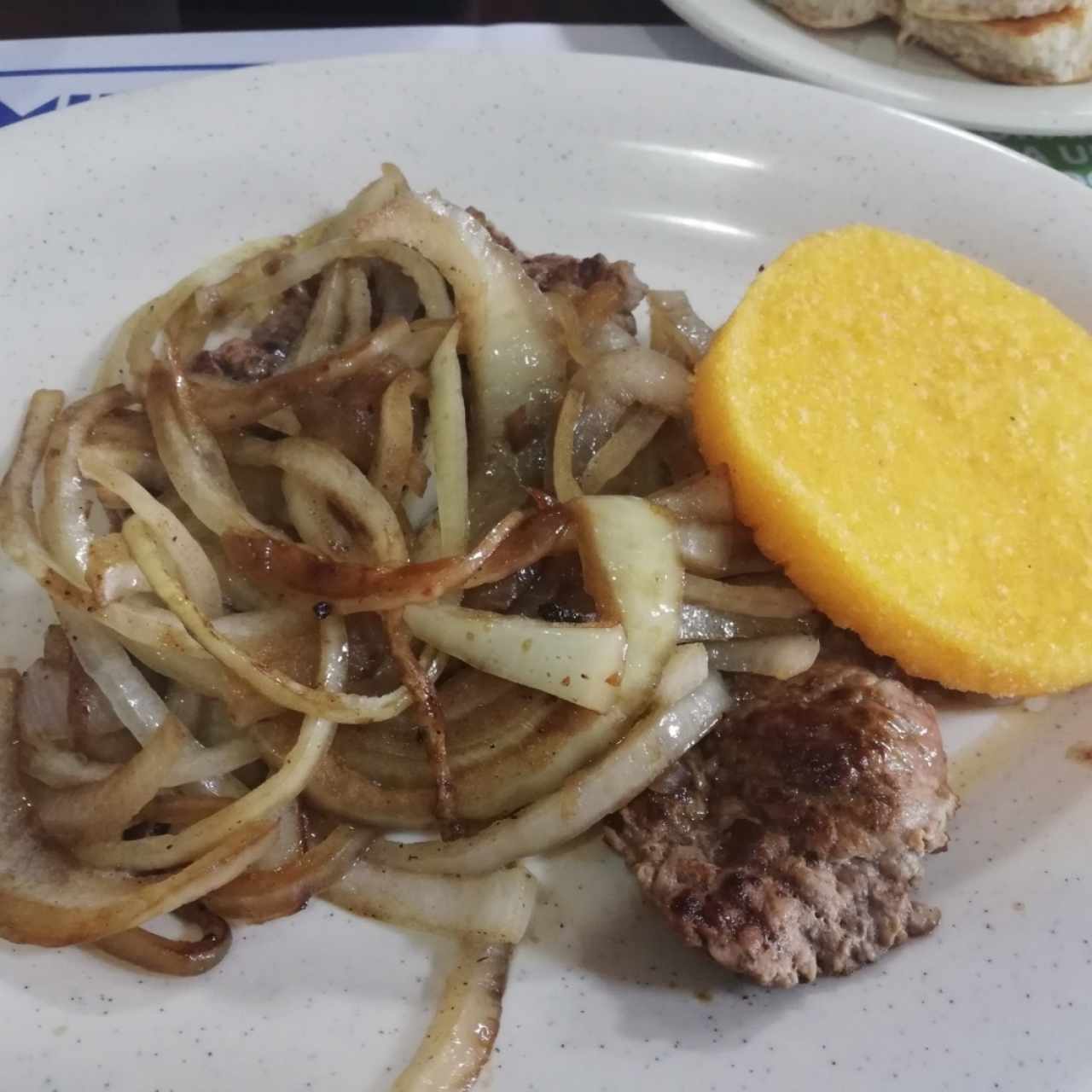 bistec encebolladp