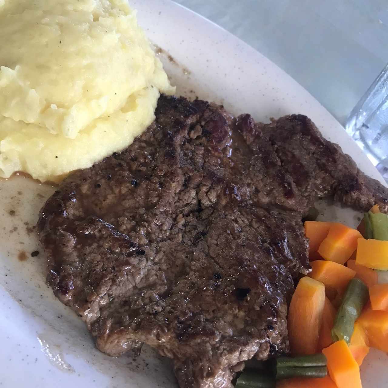 Churrasco con puré