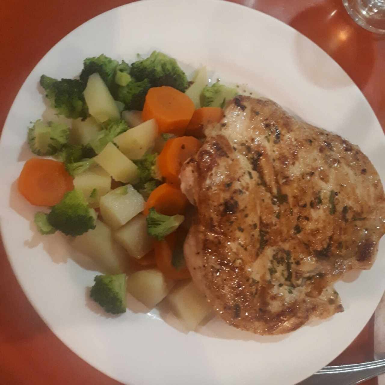 Pollo con Vegetales 