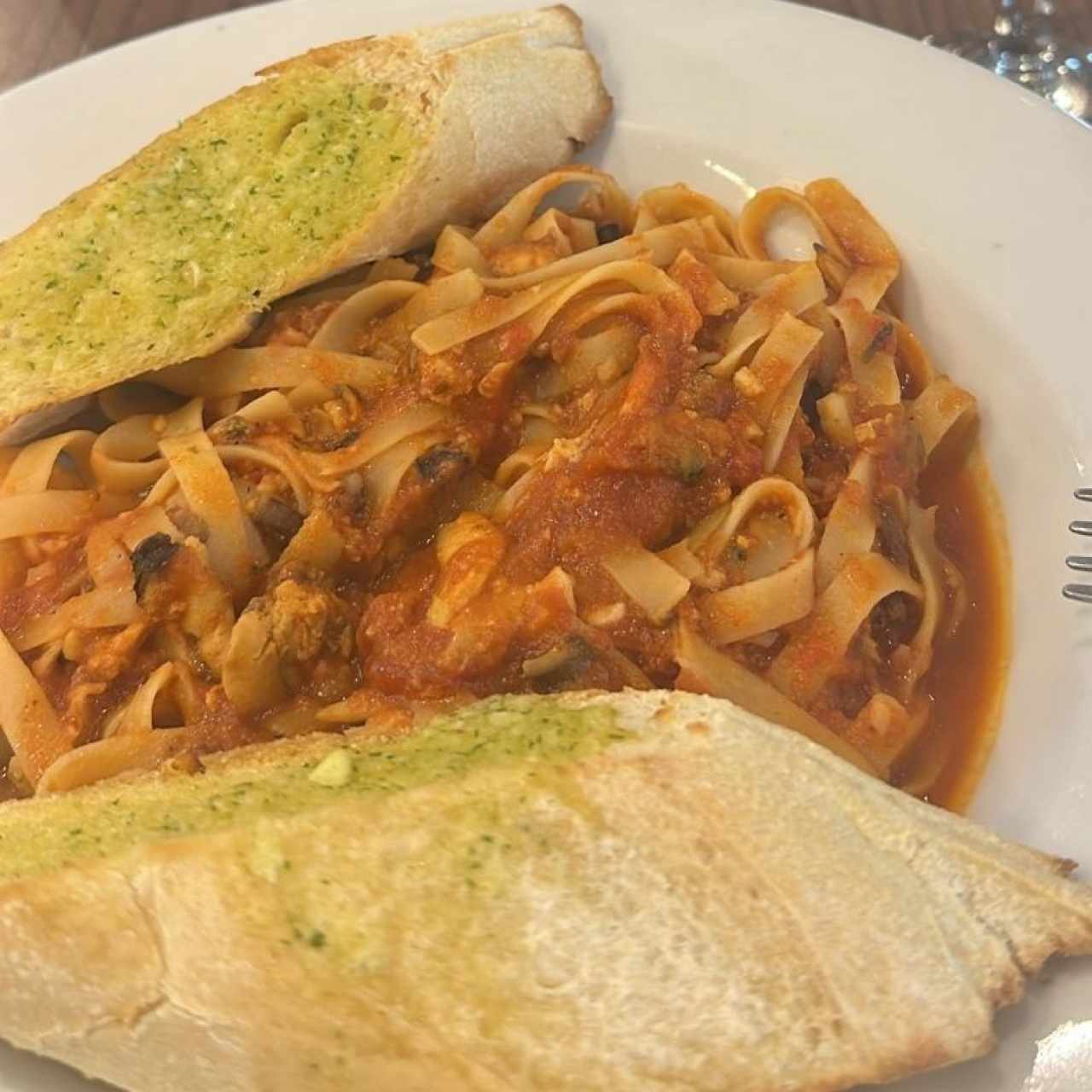 Pastas Largas - Frutti Di Mare