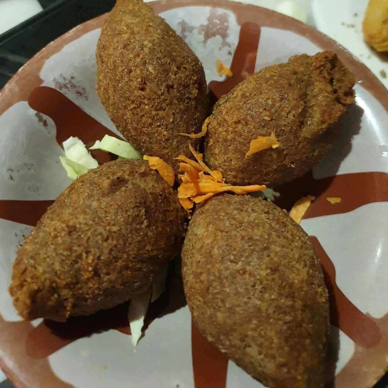 Entradas Libanesas - Kibbe Frito ( 4 unidades)