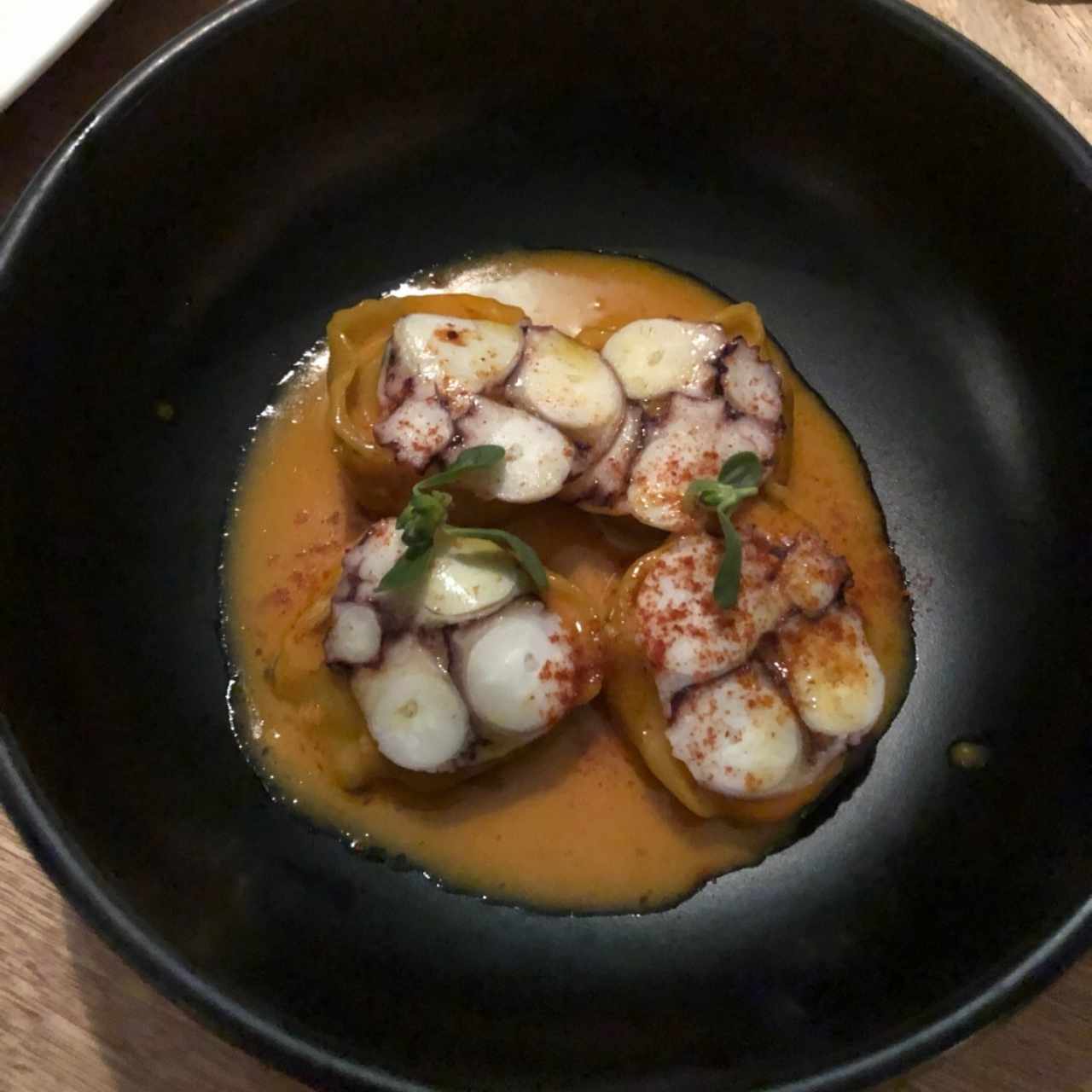 pulpo en salsa de coco