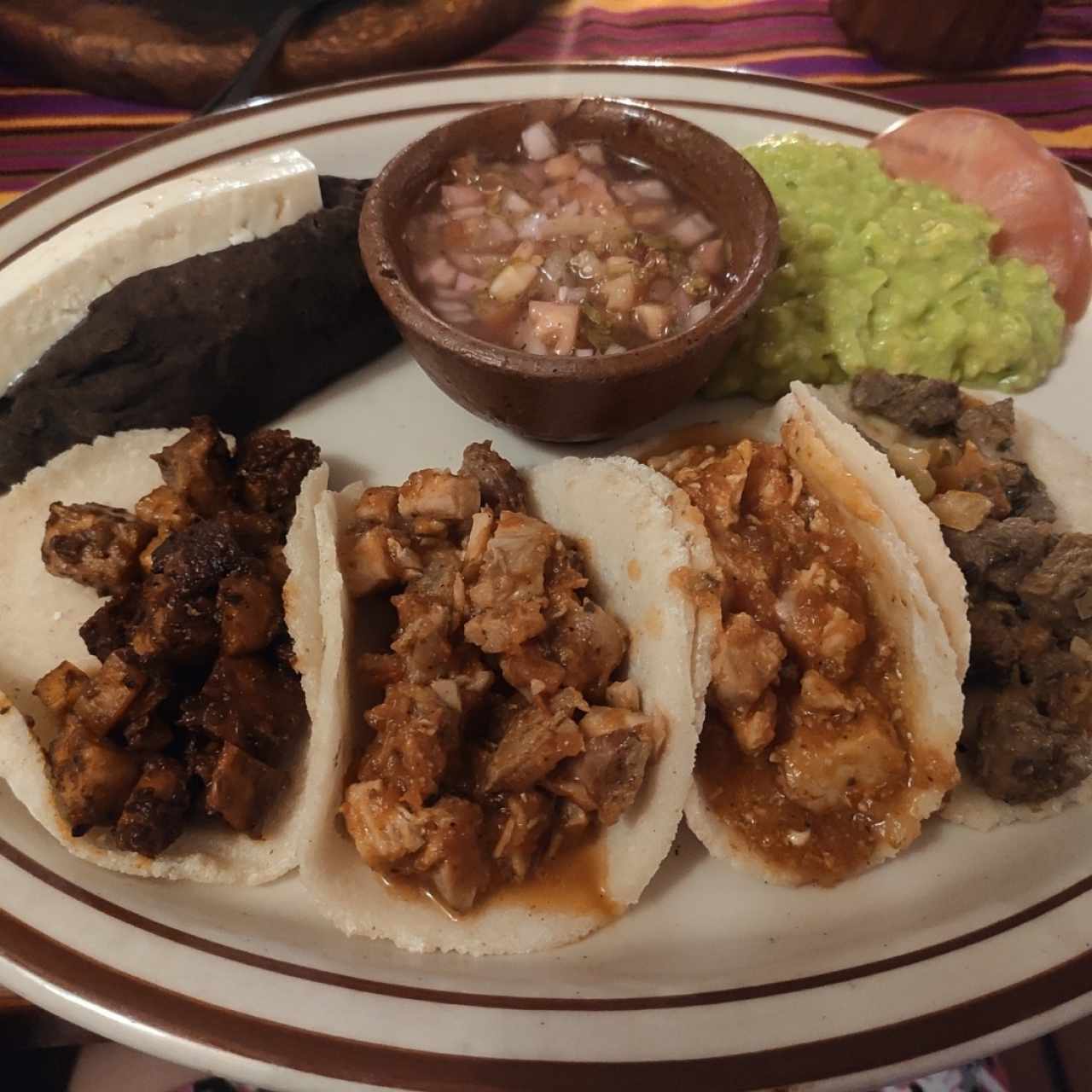 Tacos mixtos