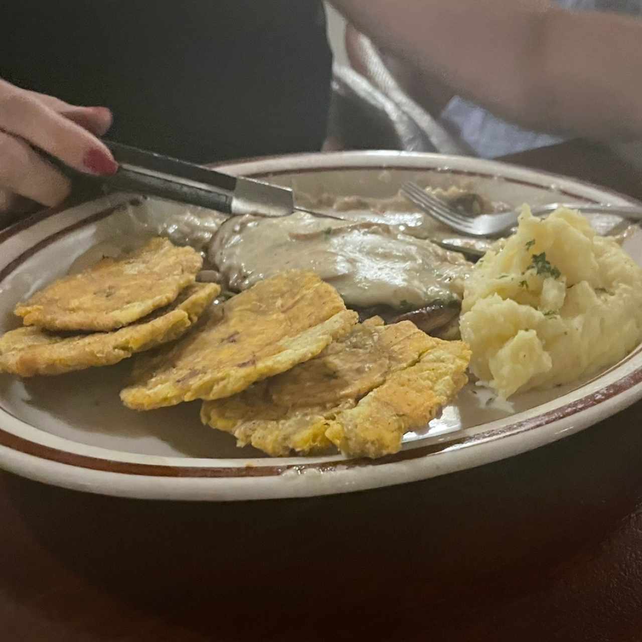 Pollo a la Crema con Hongos