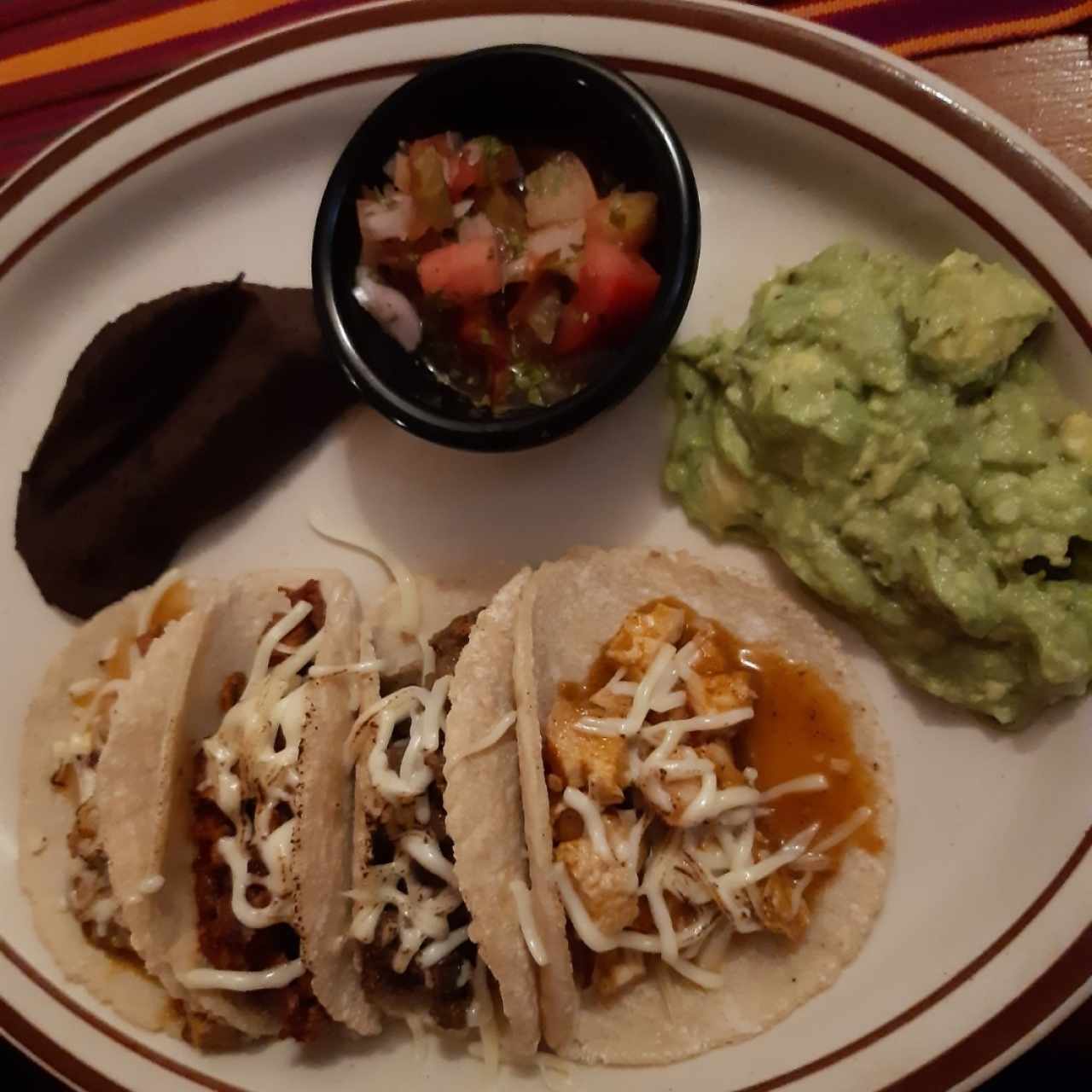 taquitos surtidos