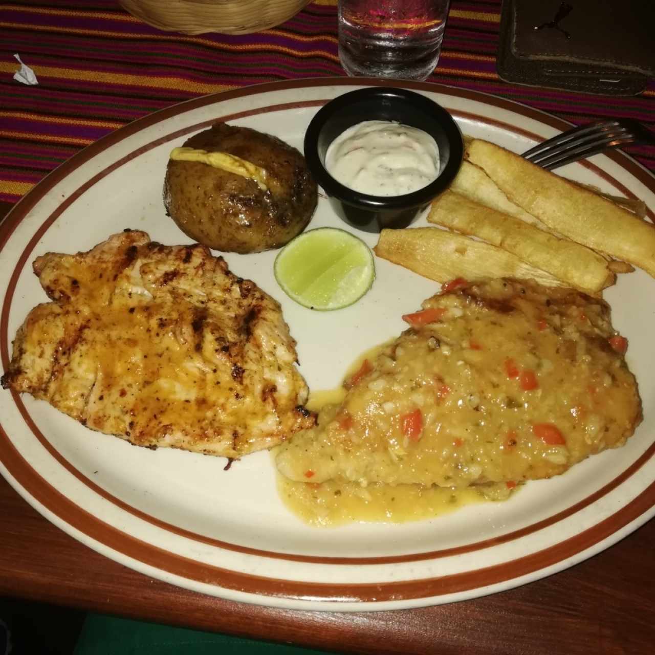 Platos Mixtos - Corvina y Pollo