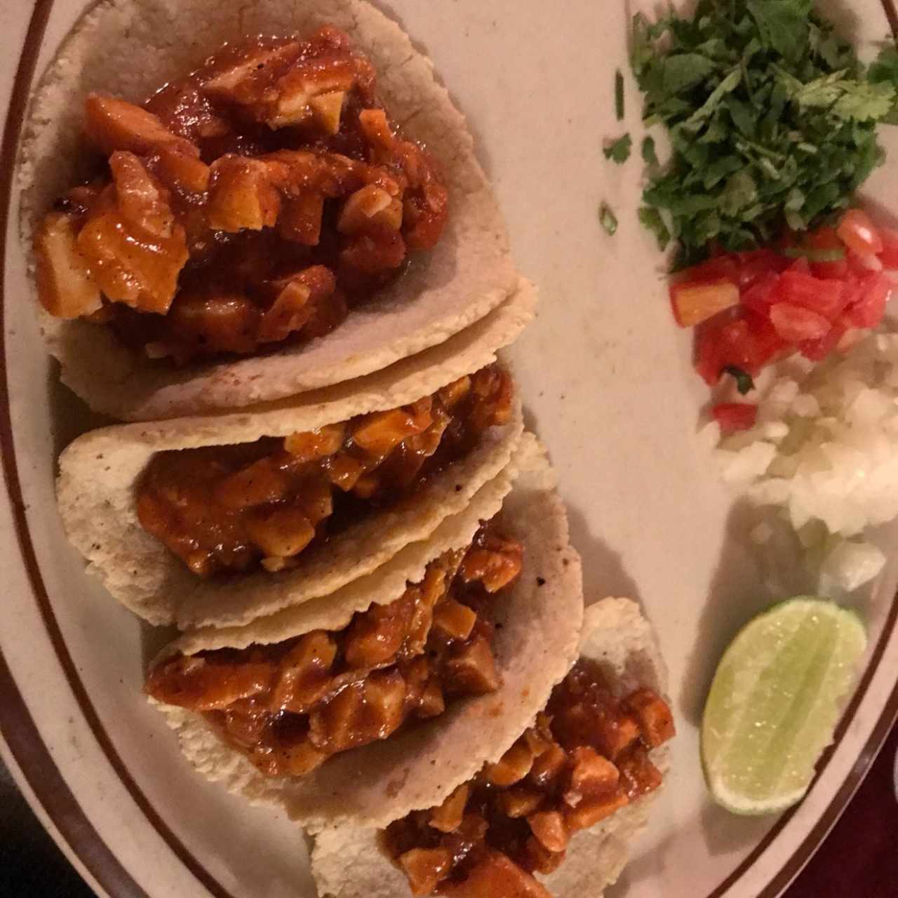 Res o Pollo o Cochinita Pibil o Al pastor o camarón