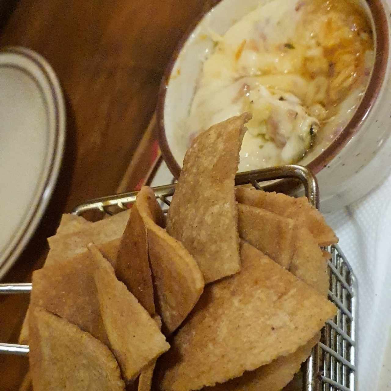 Queso Fundido con Chorizo