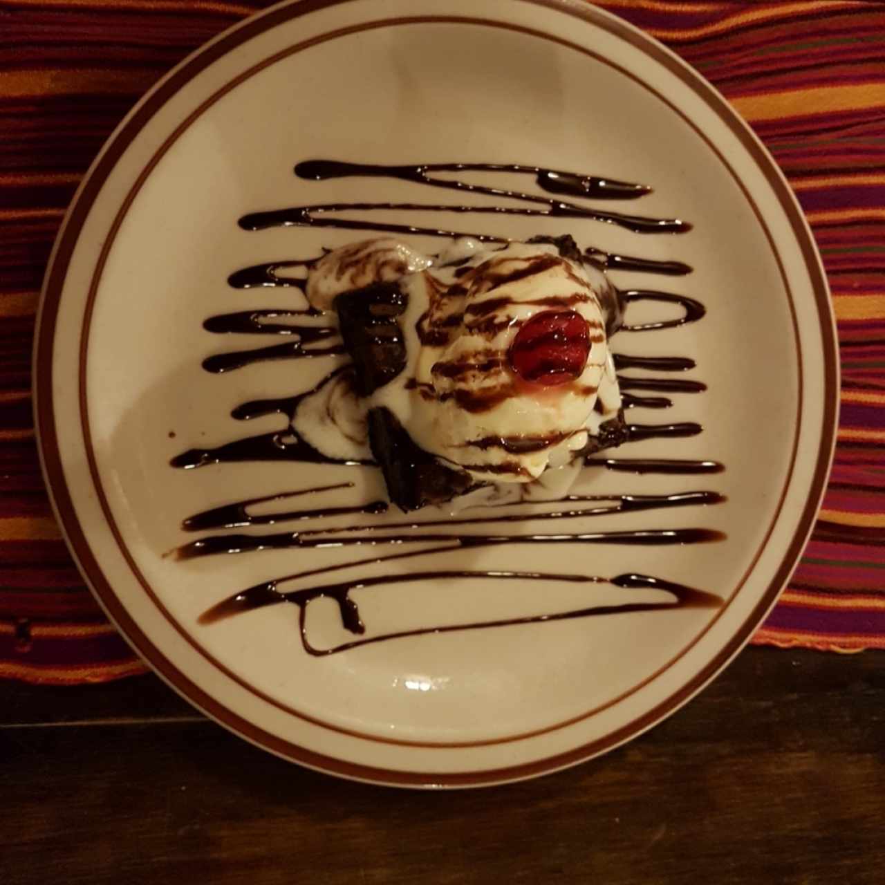 Brownie con helado