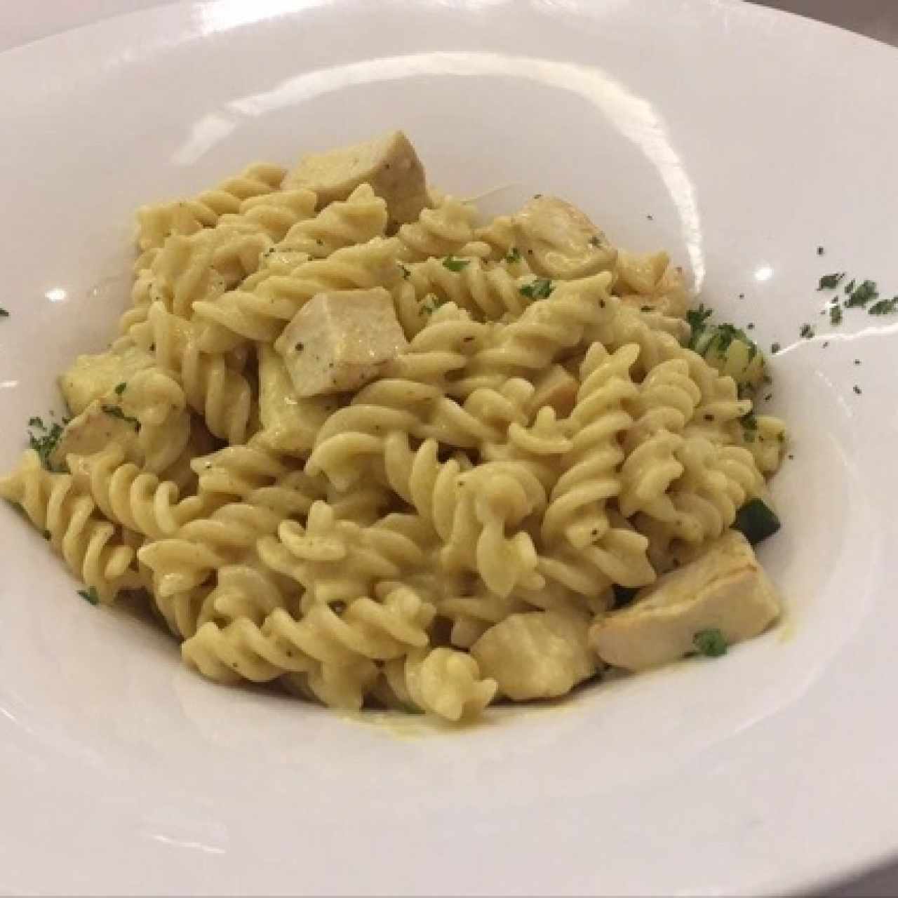 Pasta pollo al curry 