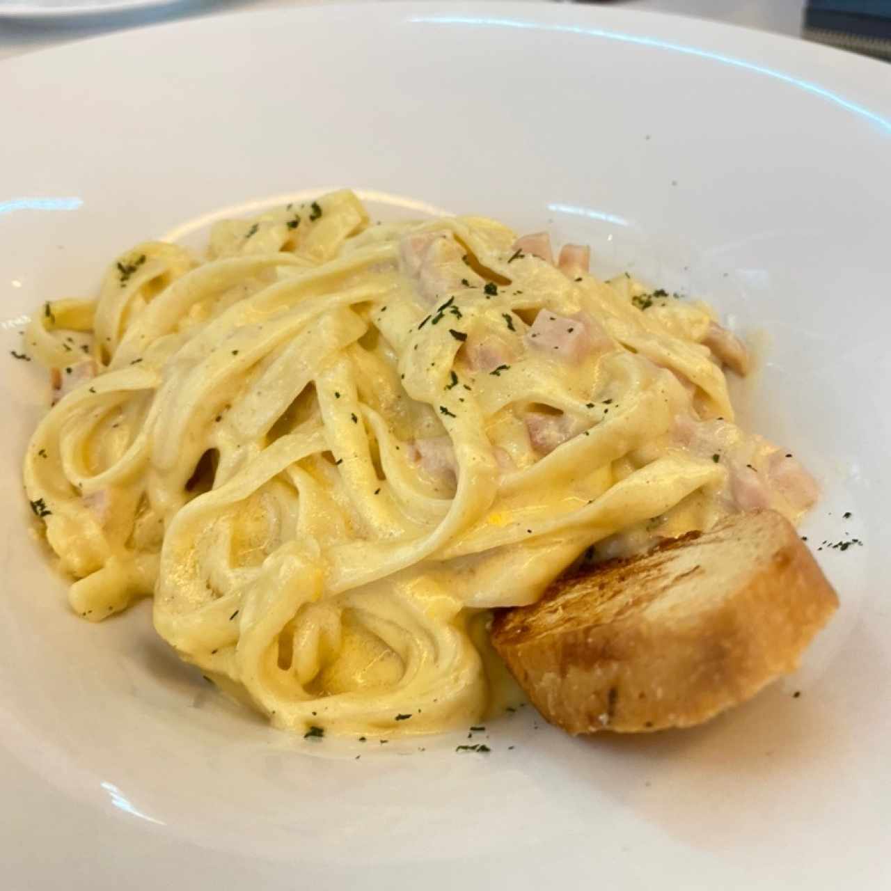 Carbonara de Pavo