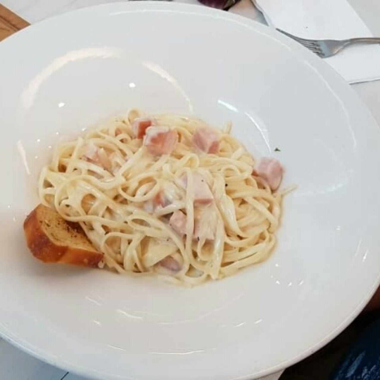 Carbonara de Pavo