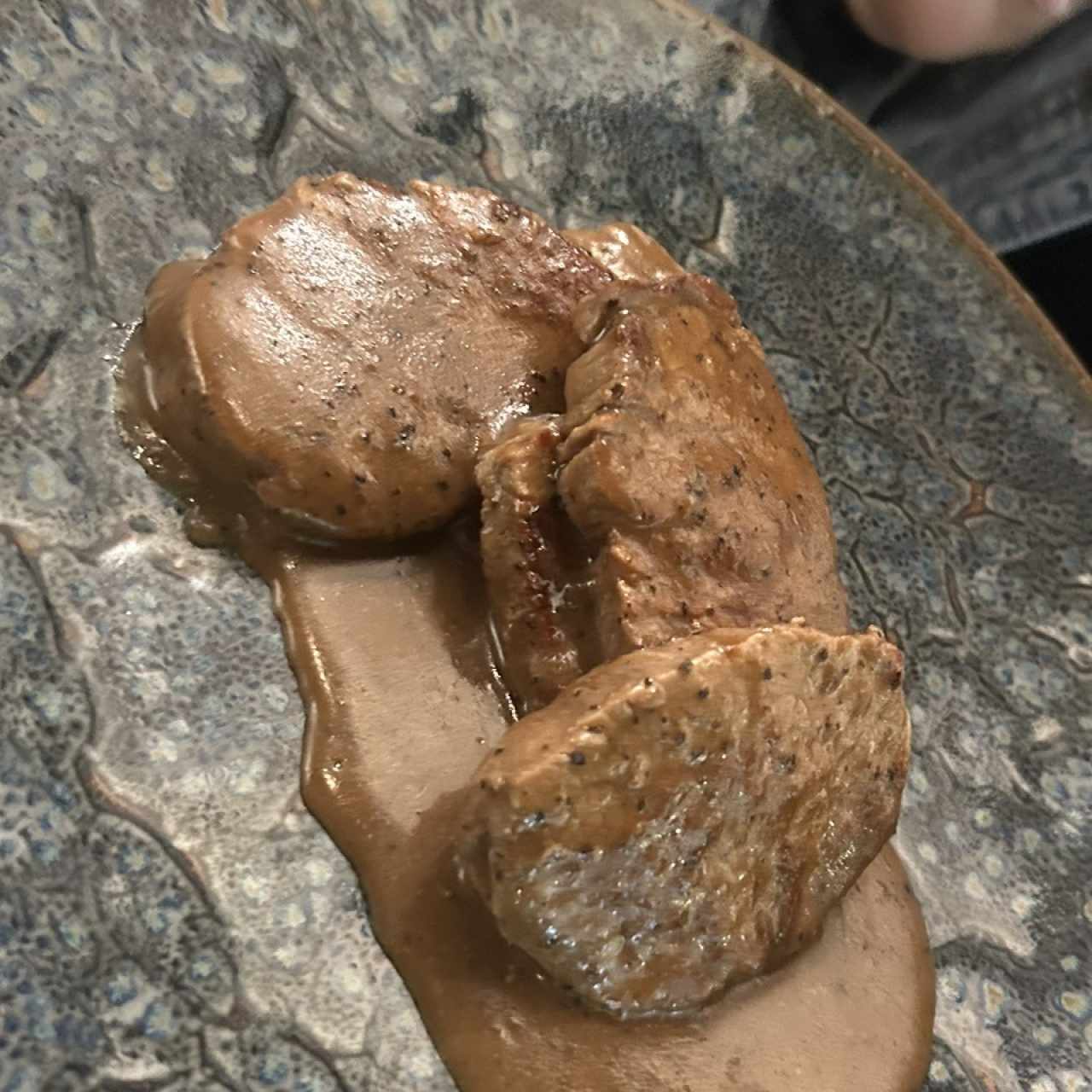 Medallones de Res a la Pimienta