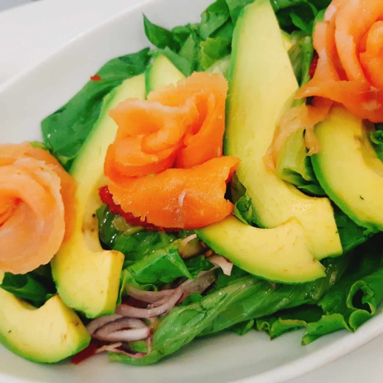 Ensalada verde con salmón 