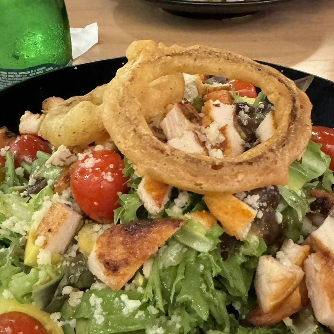 Ensalada de Pollo y Parmesano