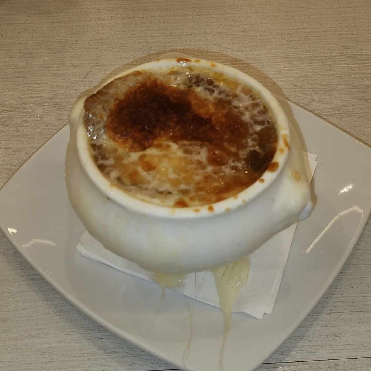 Sopa de Cebolla Gratinada