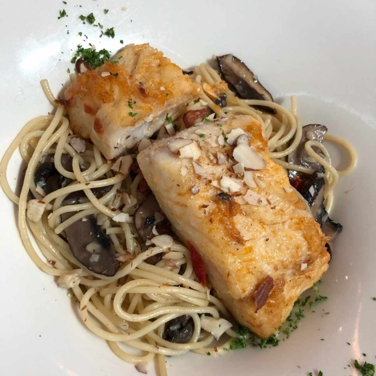 corvina y pasta al olio 