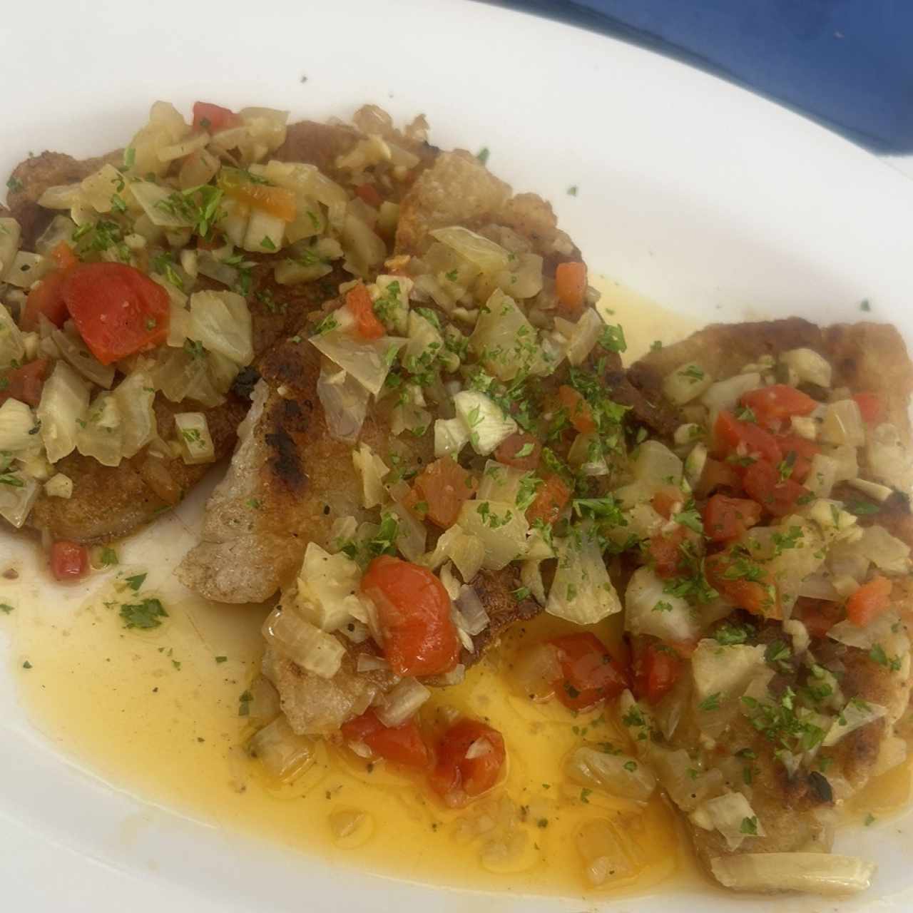 Filete de Corvina al Ajillo