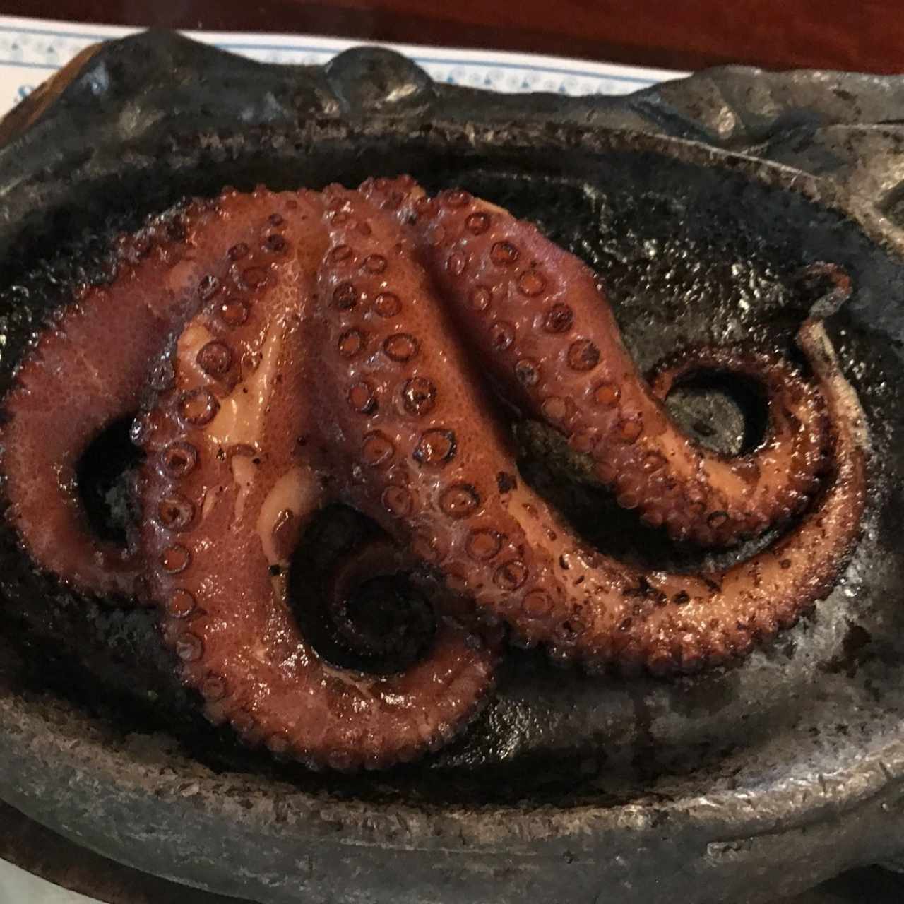 Pulpo a la brasa