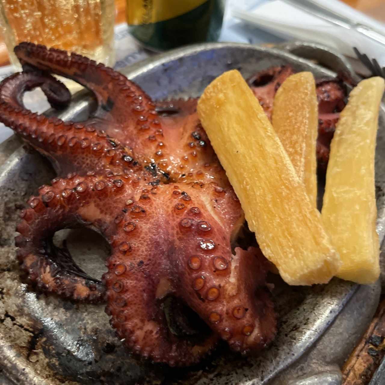 Mariscos - Pulpo al Carbón