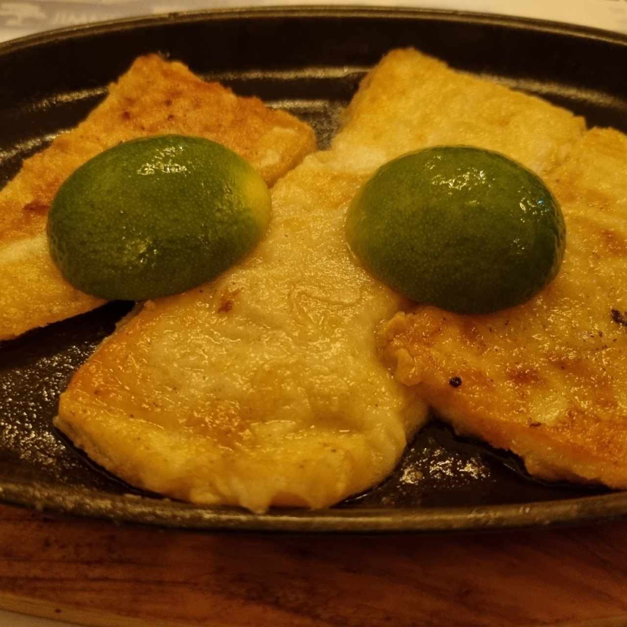 Saganaki crudo