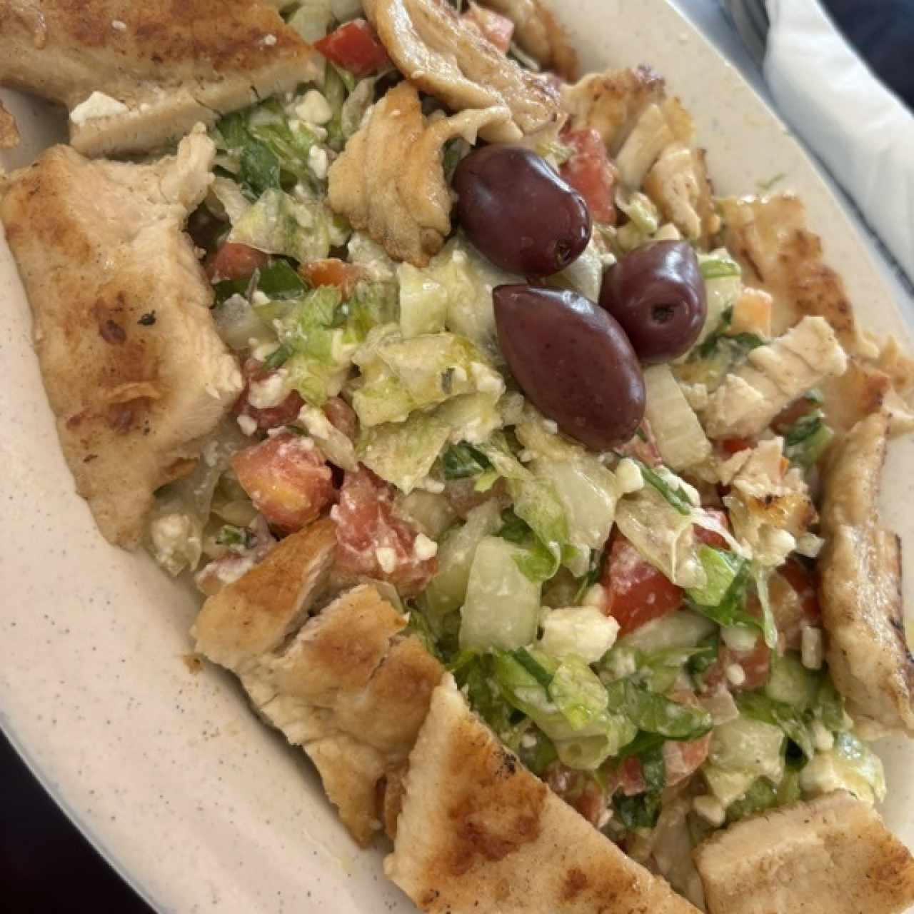 Ensalada Griega con Pollo