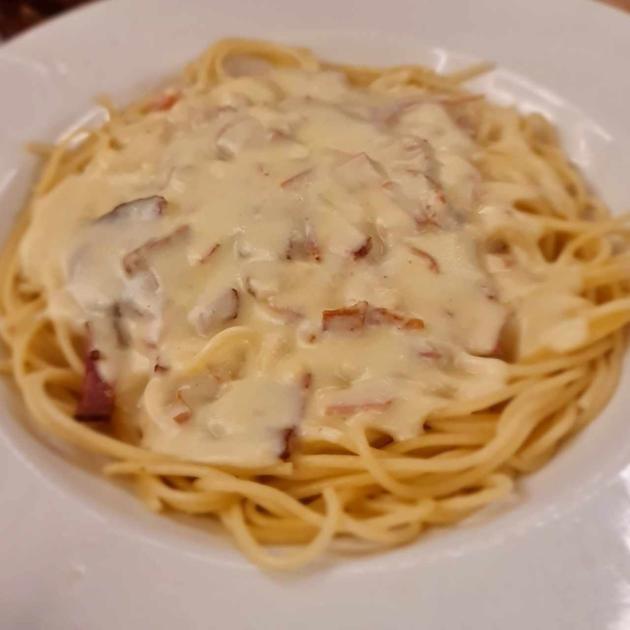 Spaghetti Alfredo con Bacon