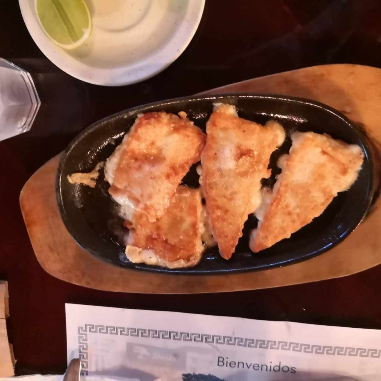 Saganaki crudo