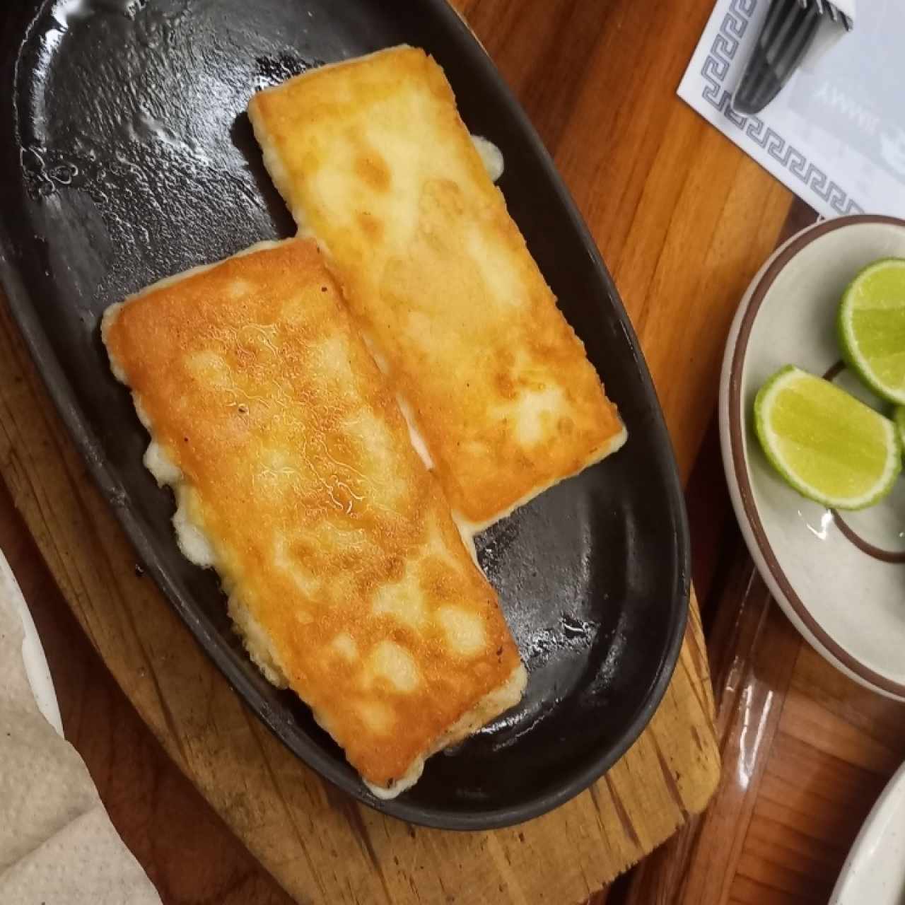 Saganaki crudo