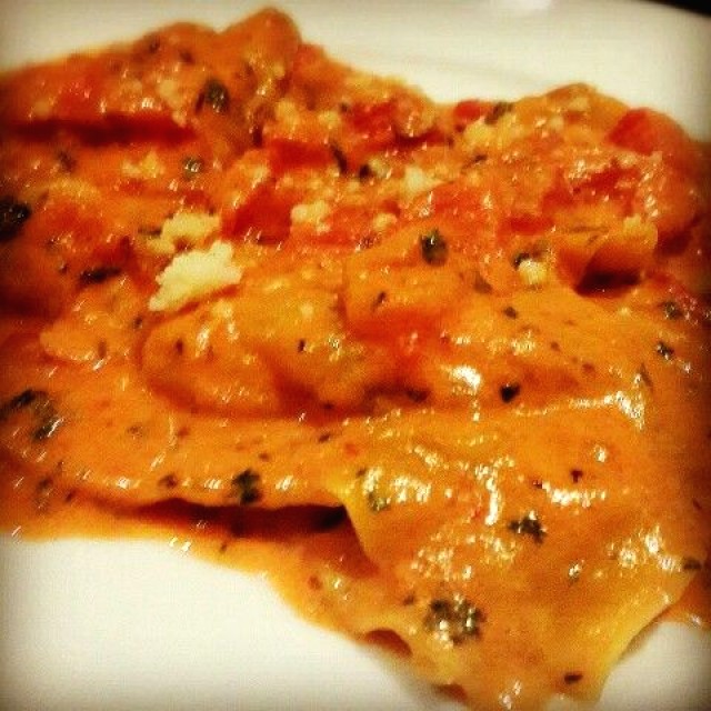 Ravioli en Salsa Rosa