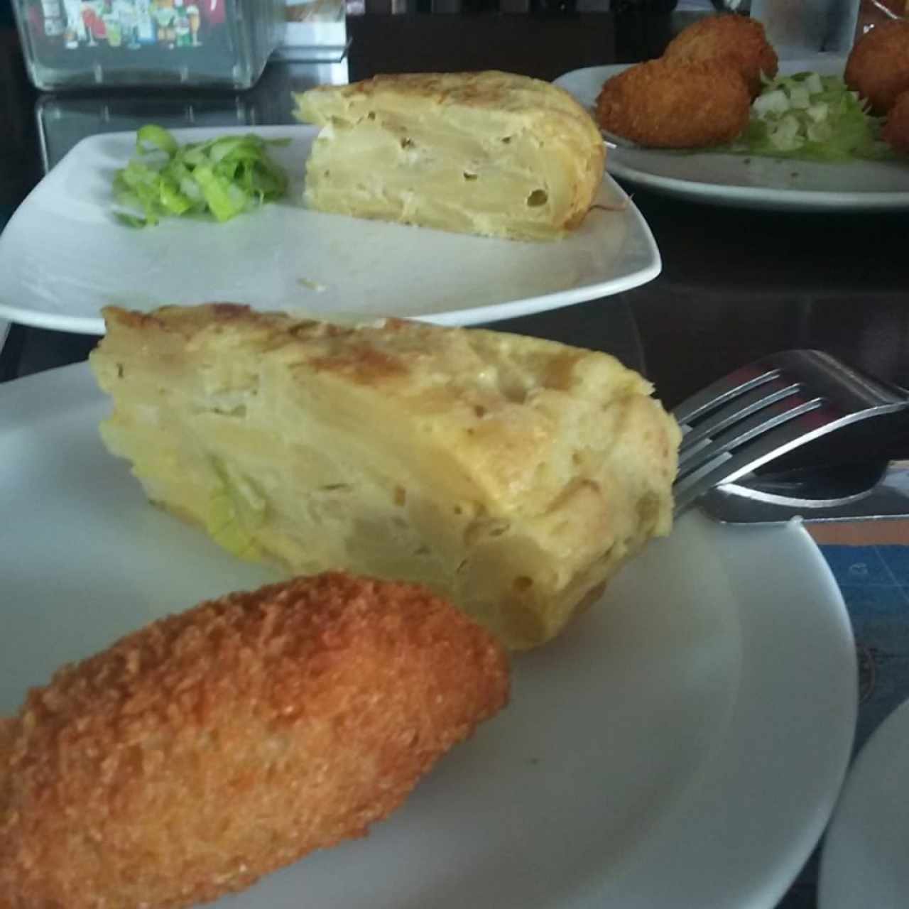 croquetas de jamon y tortilla española