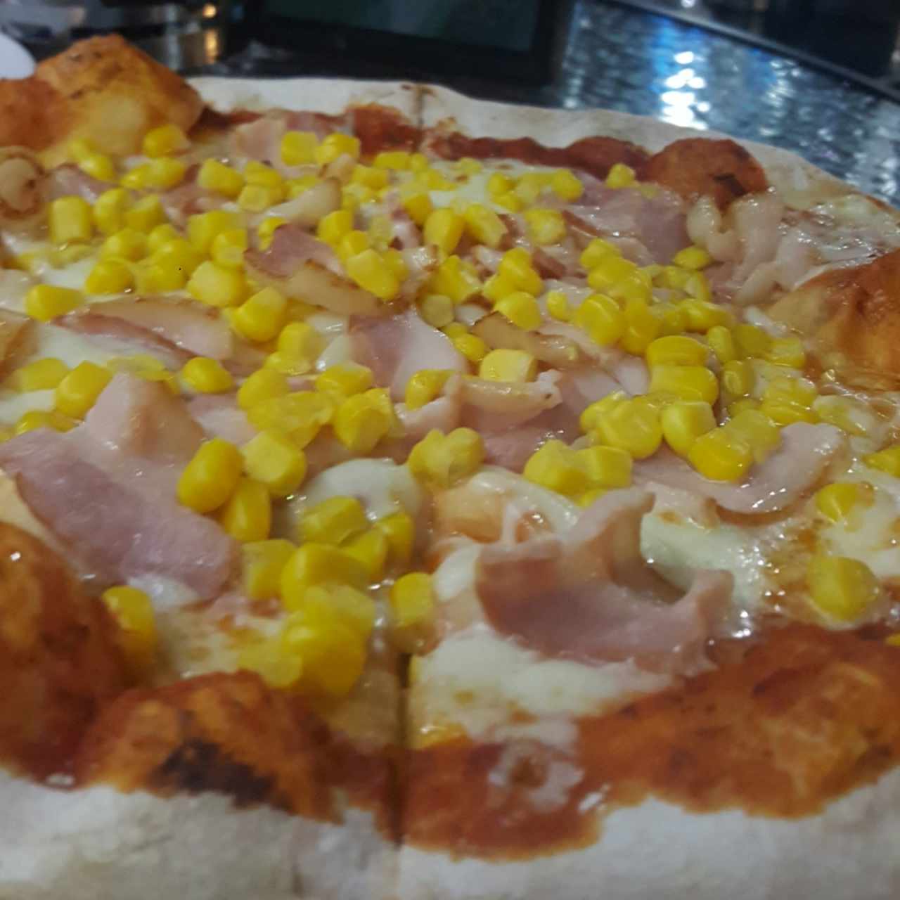 pizza con tocineta 