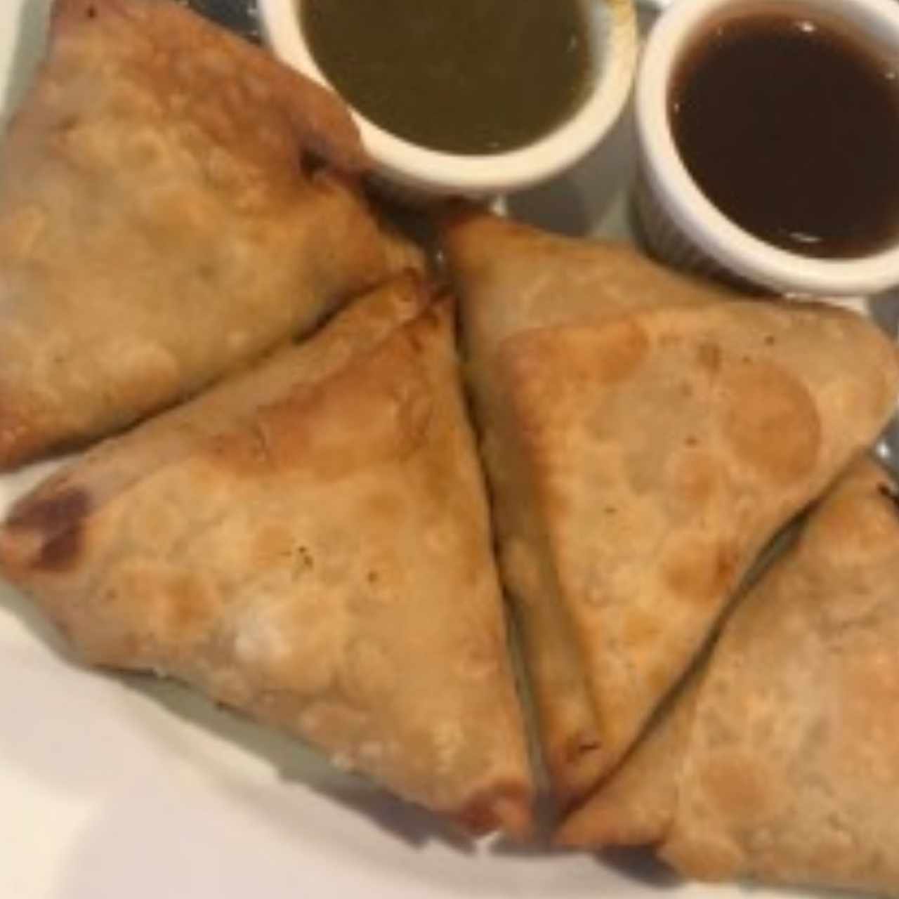 samosa con chutney