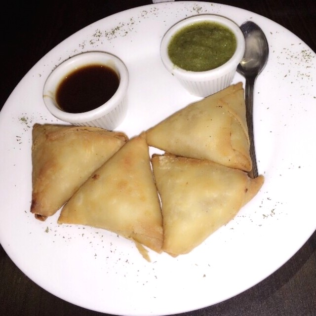 Samosa de pollo