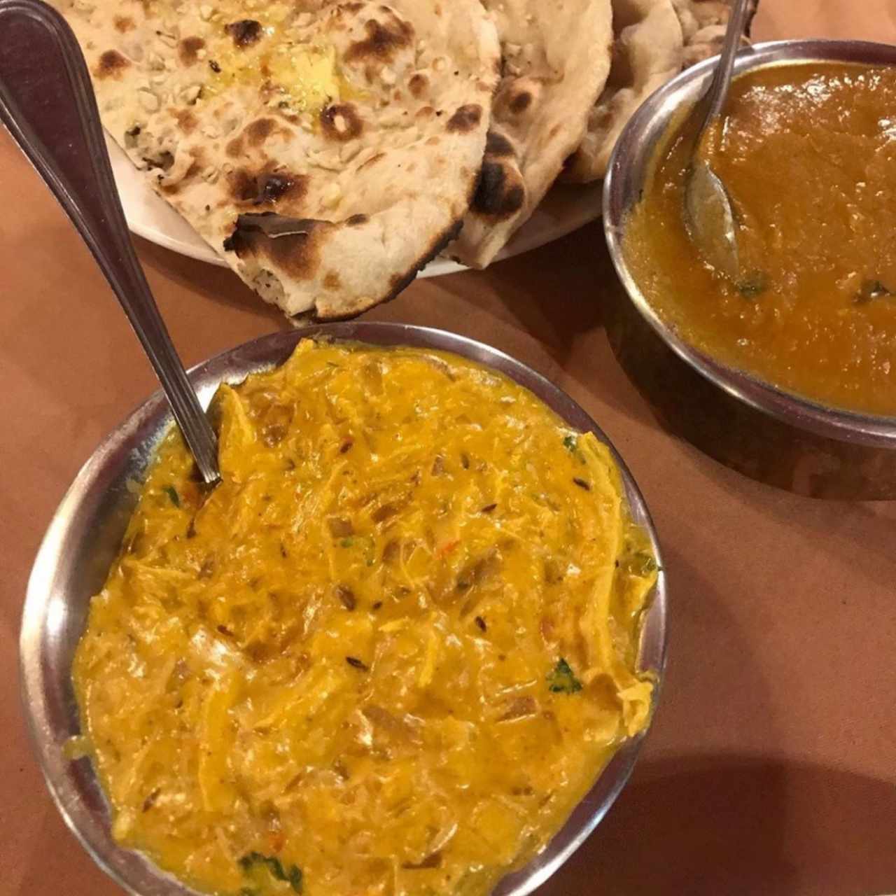 naan con ajo chicken kurma