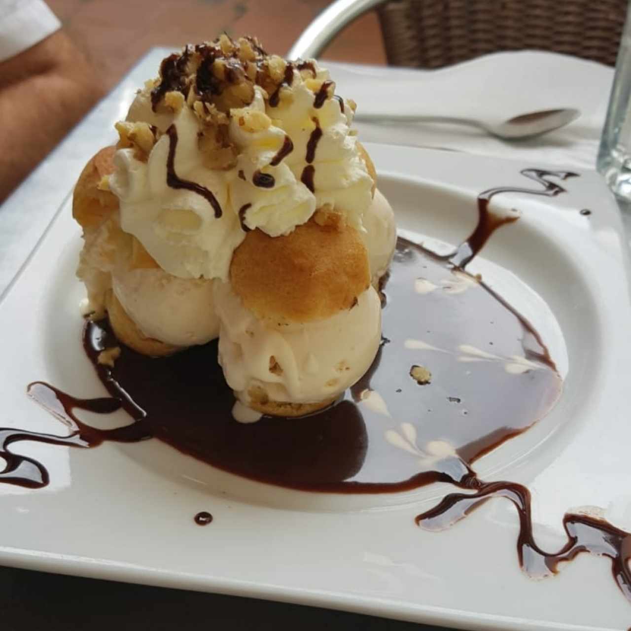 Profiteroles