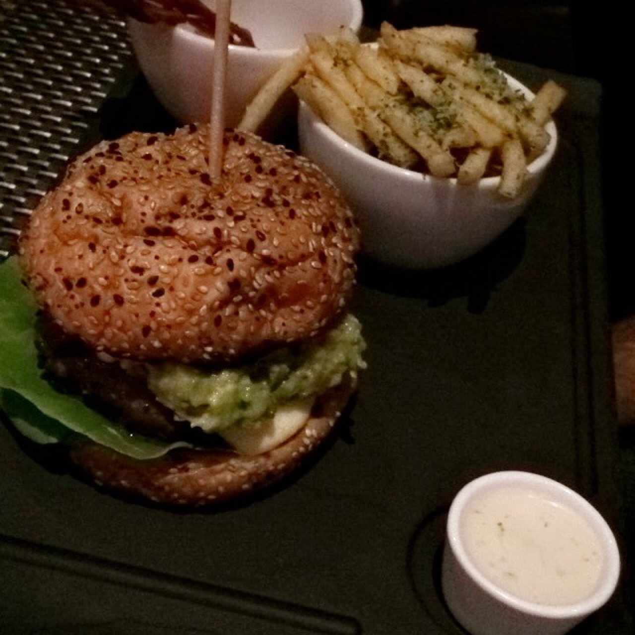 Guacamole burger