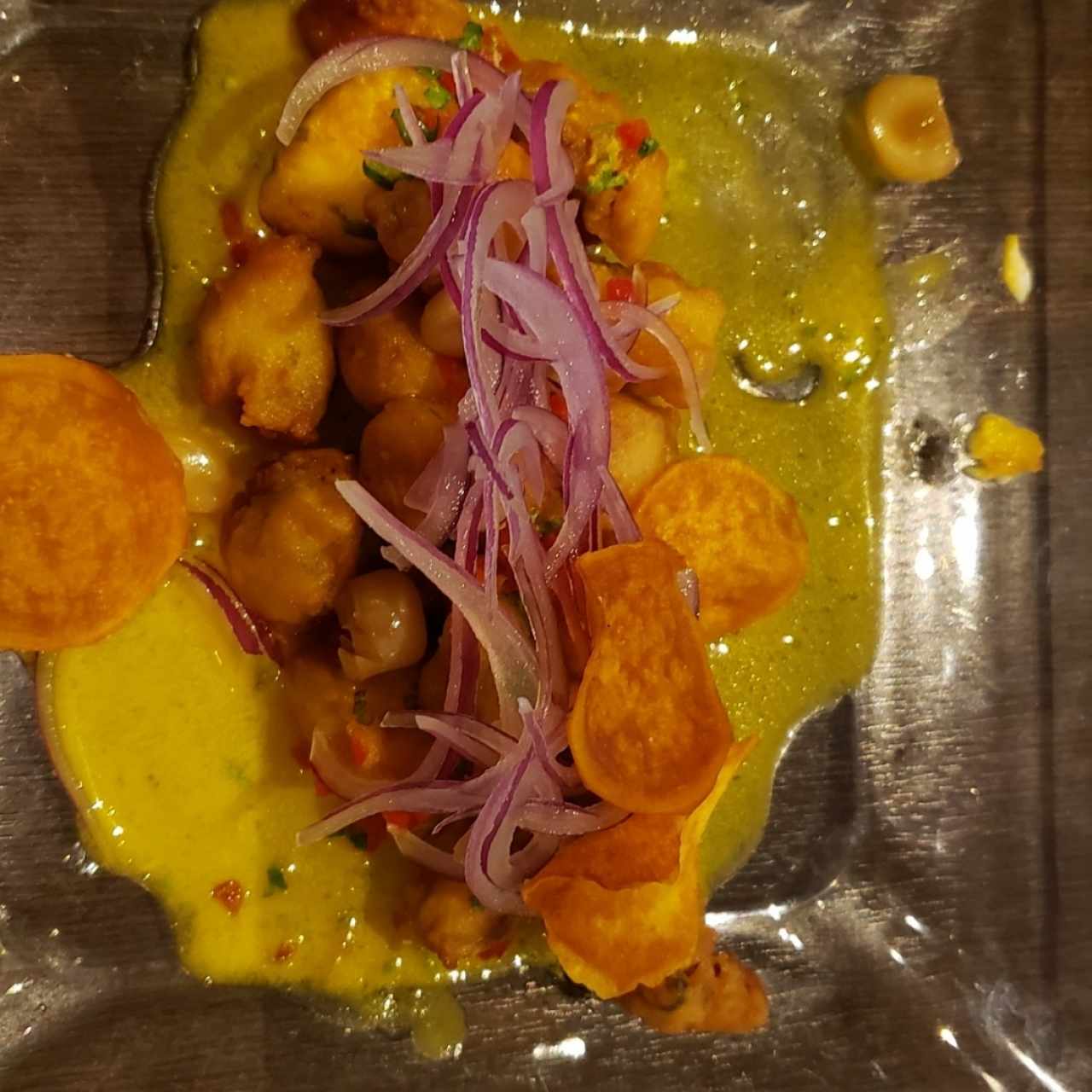 Ceviche frito con camote