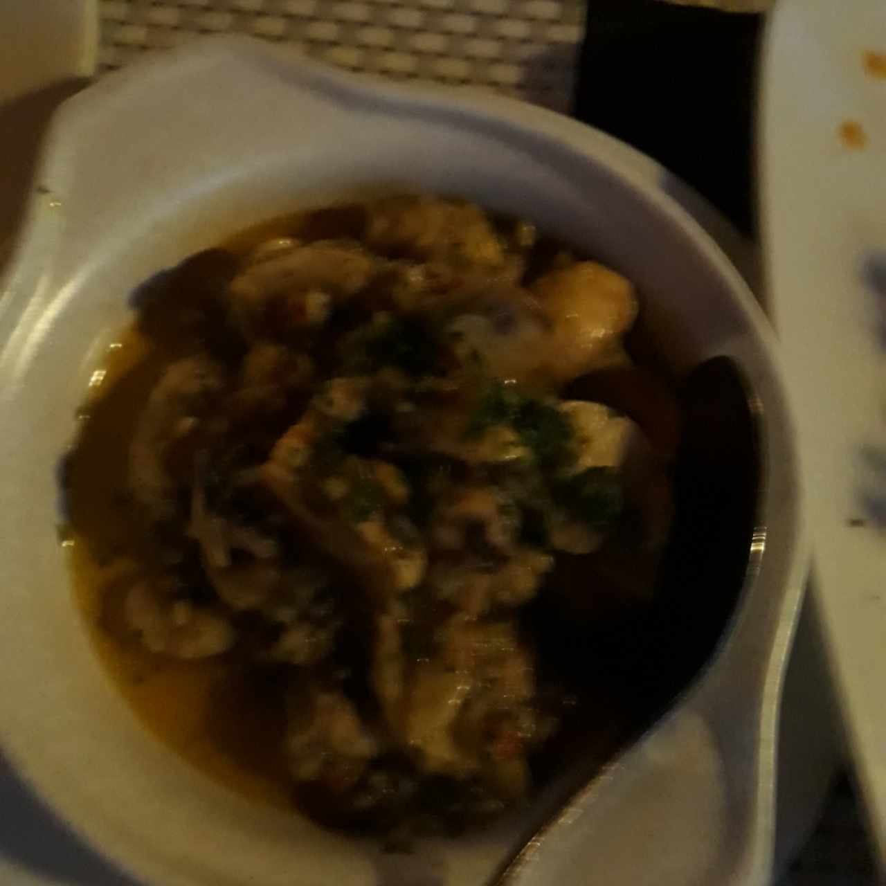 hongos al ajillo