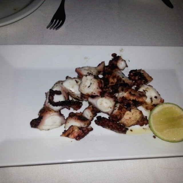 Pulpo al carbon